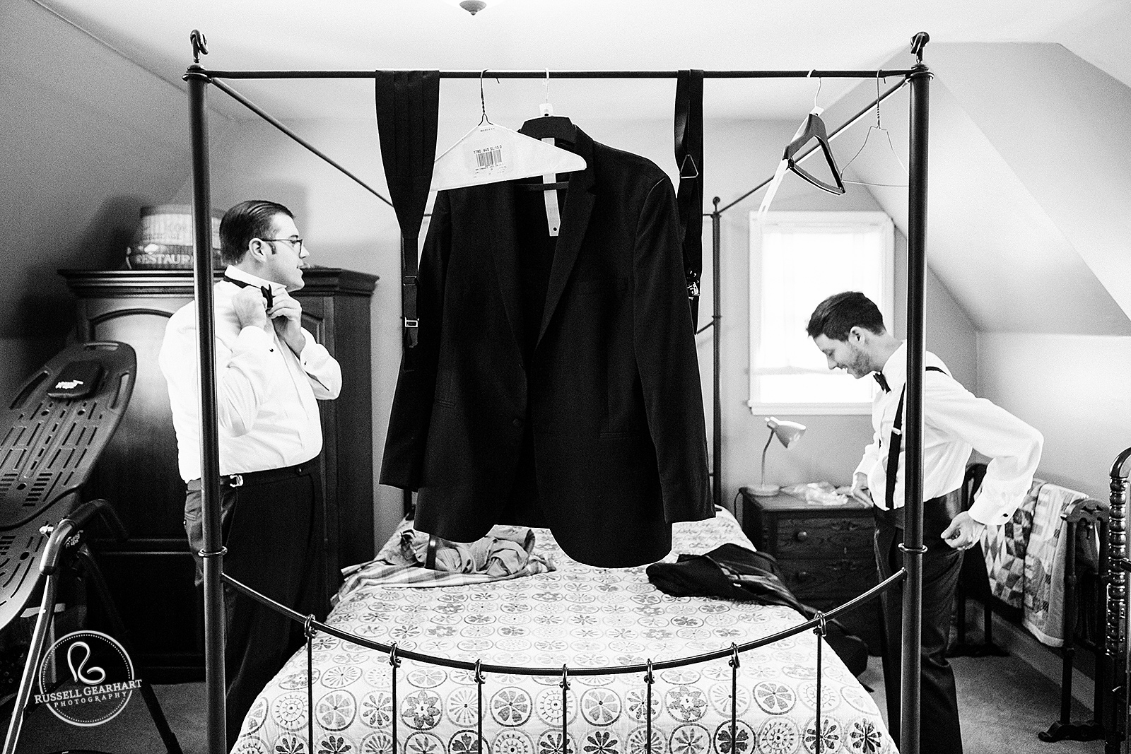 Groom Getting Ready - Backyard Whittier Wedding – Russell Gearhart Photography – www.gearhartphoto.com