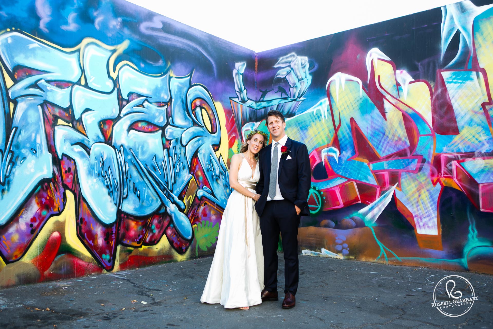 Mural Bride and Groom Portraits – Millwick Wedding in Downton Los Angeles – www.gearhartphoto.com – Russell Gearhart Photography