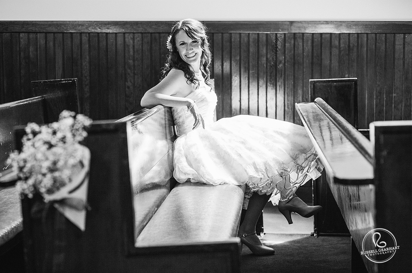 Bridal Portrait – Knott’s Berry Farm Church of Reflections Wedding – Russell Gearhart Photography – www.gearhartphoto.com