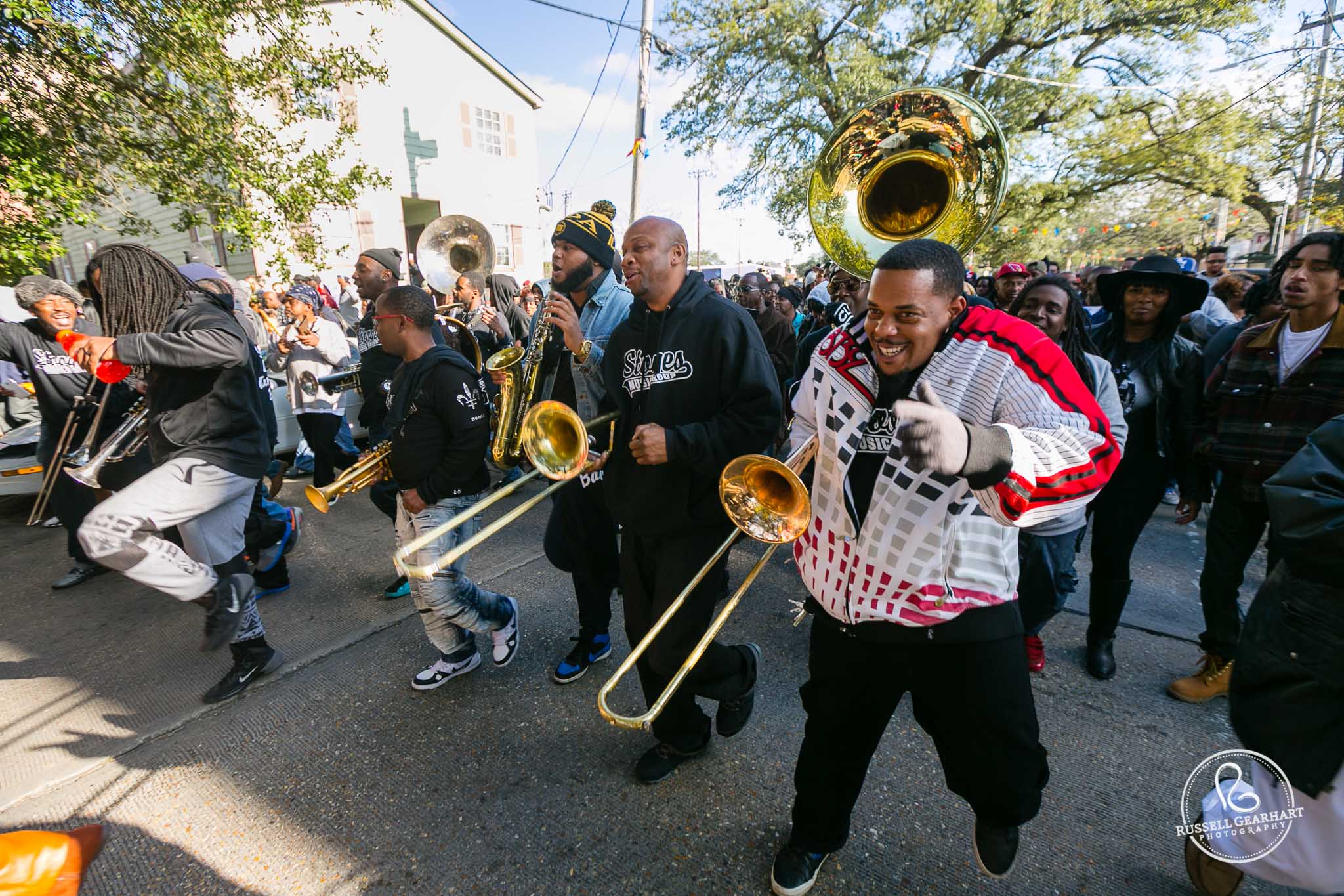 We tracked down the Lady Jetsetters second line parade.